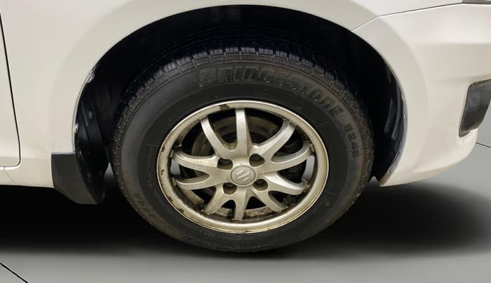 2014 Maruti Swift Dzire VXI AT, Petrol, Automatic, 84,580 km, Right Front Wheel