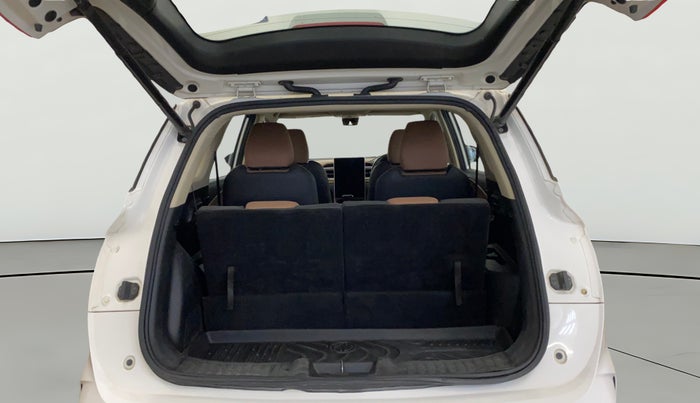 2023 MG HECTOR PLUS Sharp Pro 1.5 Turbo Petrol CVT 6 STR, Petrol, Automatic, 46,361 km, Boot Open Zoomed View