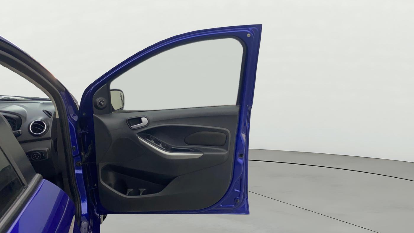 2017 Ford New Figo TITANIUM 1.2 PETROL MT, Petrol, Manual, 77,672 km, RHS Front Door