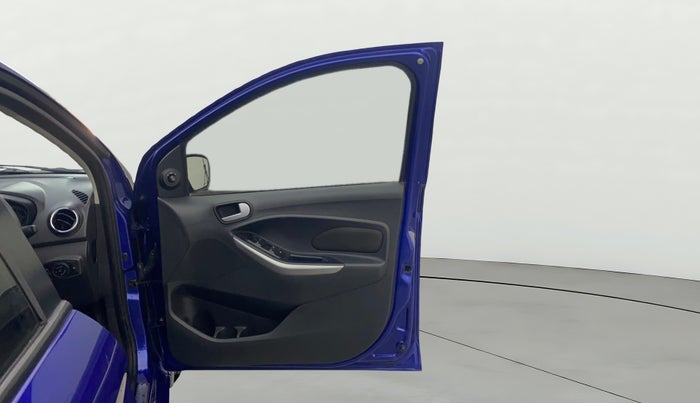 2017 Ford New Figo TITANIUM 1.2 PETROL MT, Petrol, Manual, 77,672 km, RHS Front Door