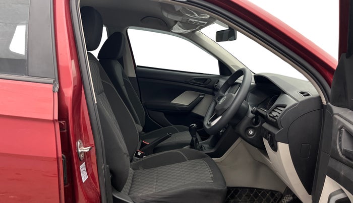 2024 Volkswagen TAIGUN COMFORTLINE 1.0 TSI MT, Petrol, Manual, 15,899 km, Right Side Front Door Cabin