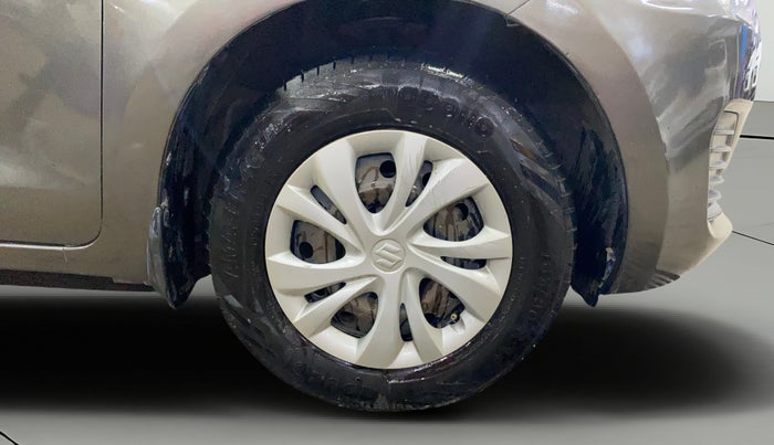 2018 Maruti Swift VXI, Petrol, Manual, 51,516 km, Right Front Wheel