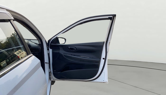 2020 Hyundai NEW I20 ASTA (O) 1.0 TURBO GDI DCT, Petrol, Automatic, 68,482 km, RHS Front Door