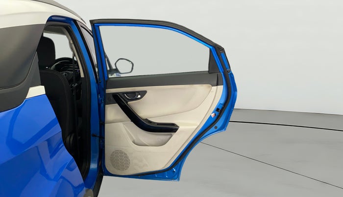 2020 Tata NEXON XZA PLUS (O) PETROL DUAL TONE, Petrol, Automatic, 82,057 km, RHS Rear Door