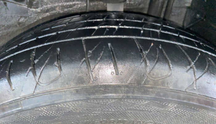 2018 Tata NEXON XM PETROL, Petrol, Manual, 79,483 km, Left Rear Tyre Tread