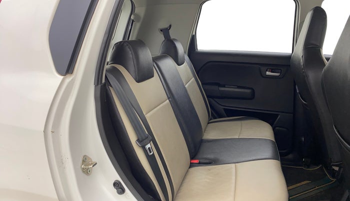 2021 Maruti New Wagon-R VXI 1.0, Petrol, Manual, 19,784 km, Right Side Rear Door Cabin