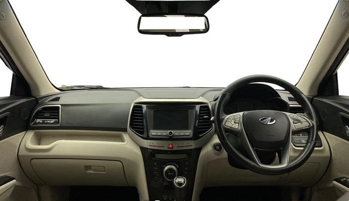2019 Mahindra XUV300 W8 (O) 1.5 DIESEL, Diesel, Manual, 79,741 km, Dashboard