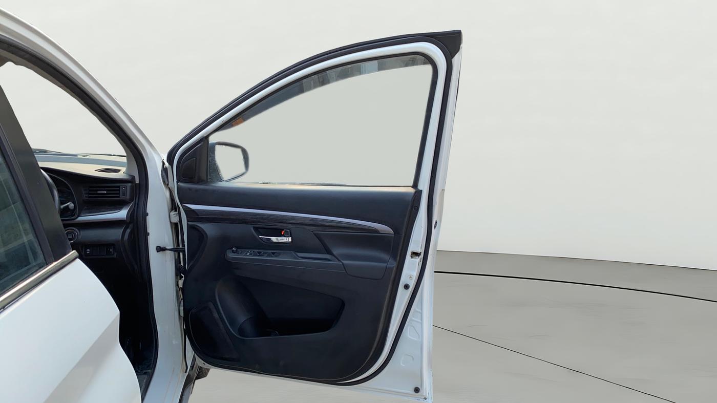 2020 Maruti XL6 ZETA MT, Petrol, Manual, 76,860 km, RHS Front Door