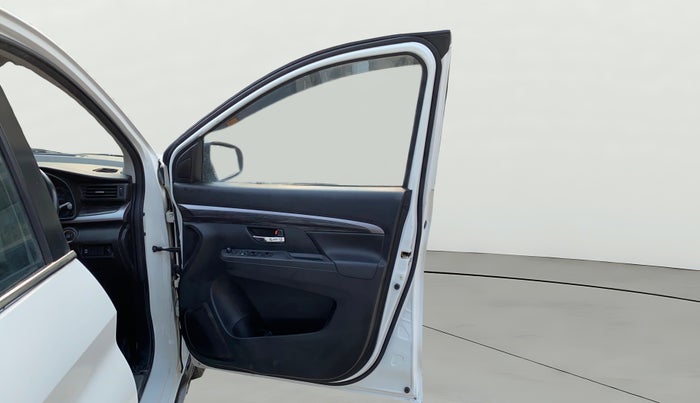 2020 Maruti XL6 ZETA MT, Petrol, Manual, 76,860 km, RHS Front Door