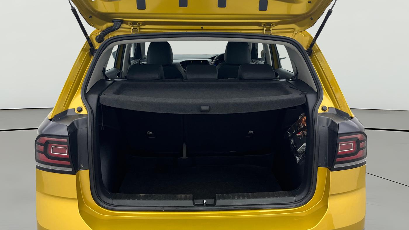 2022 Volkswagen TAIGUN TOPLINE 1.0 TSI AT, Petrol, Automatic, 27,592 km, Boot Open Zoomed View