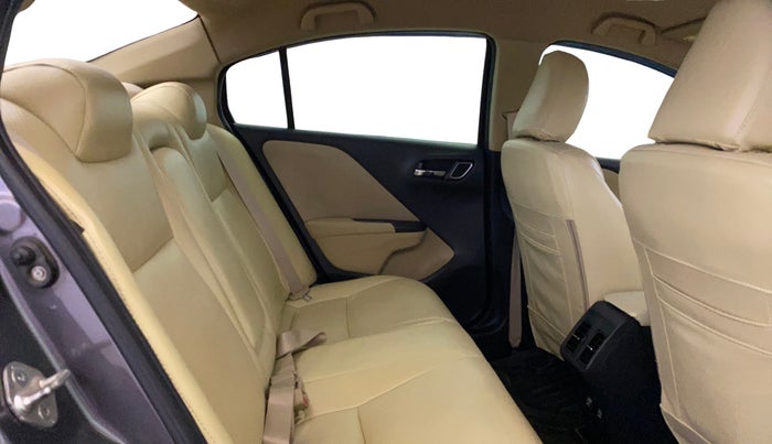 2018 Honda City 1.5L I-VTEC V MT, Petrol, Manual, 46,463 km, Right Side Rear Door Cabin