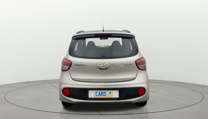 2018 Hyundai Grand i10 SPORTZ AT 1.2 KAPPA VTVT, Petrol, Automatic, 61,118 km, Back/Rear