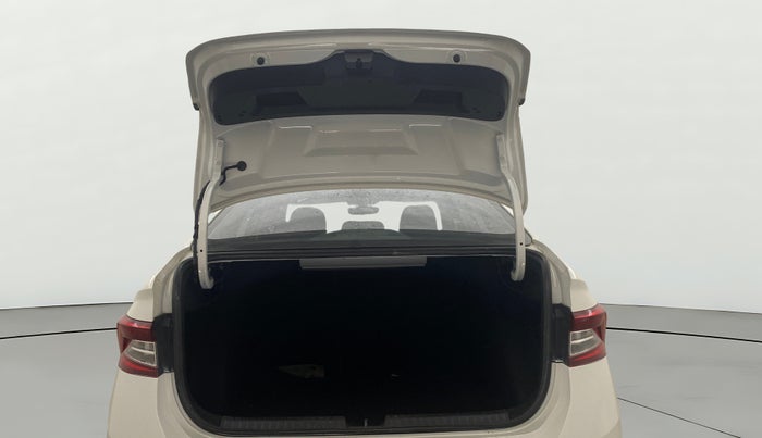 2022 Skoda SLAVIA STYLE 1.5L TSI DSG, Petrol, Automatic, 33,388 km, Boot Door Open