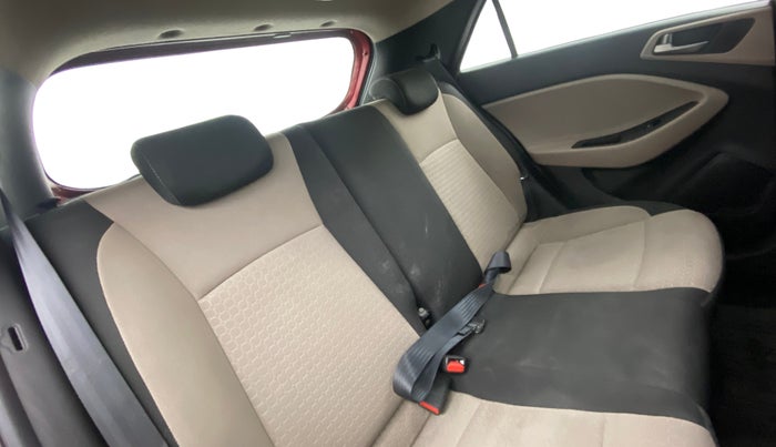 2016 Hyundai Elite i20 ASTA 1.2, Petrol, Manual, 62,169 km, Right Side Rear Door Cabin