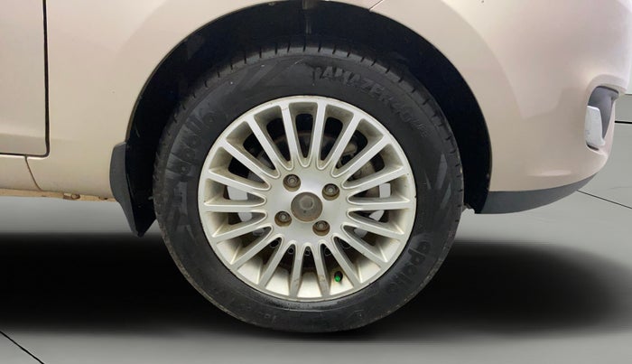 2014 Tata Zest XMS PETROL, Petrol, Manual, 33,924 km, Right Front Wheel