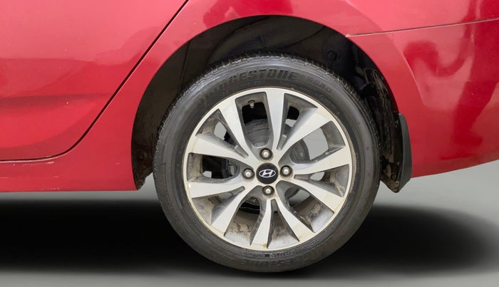 2016 Hyundai Verna 1.6 VTVT SX, Petrol, Manual, 31,268 km, Left Rear Wheel