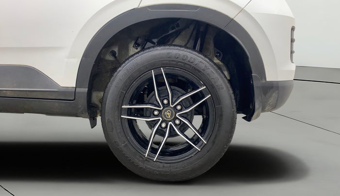 2023 Hyundai VENUE S PLUS 1.5 CRDI, Diesel, Manual, 29,143 km, Left Rear Wheel