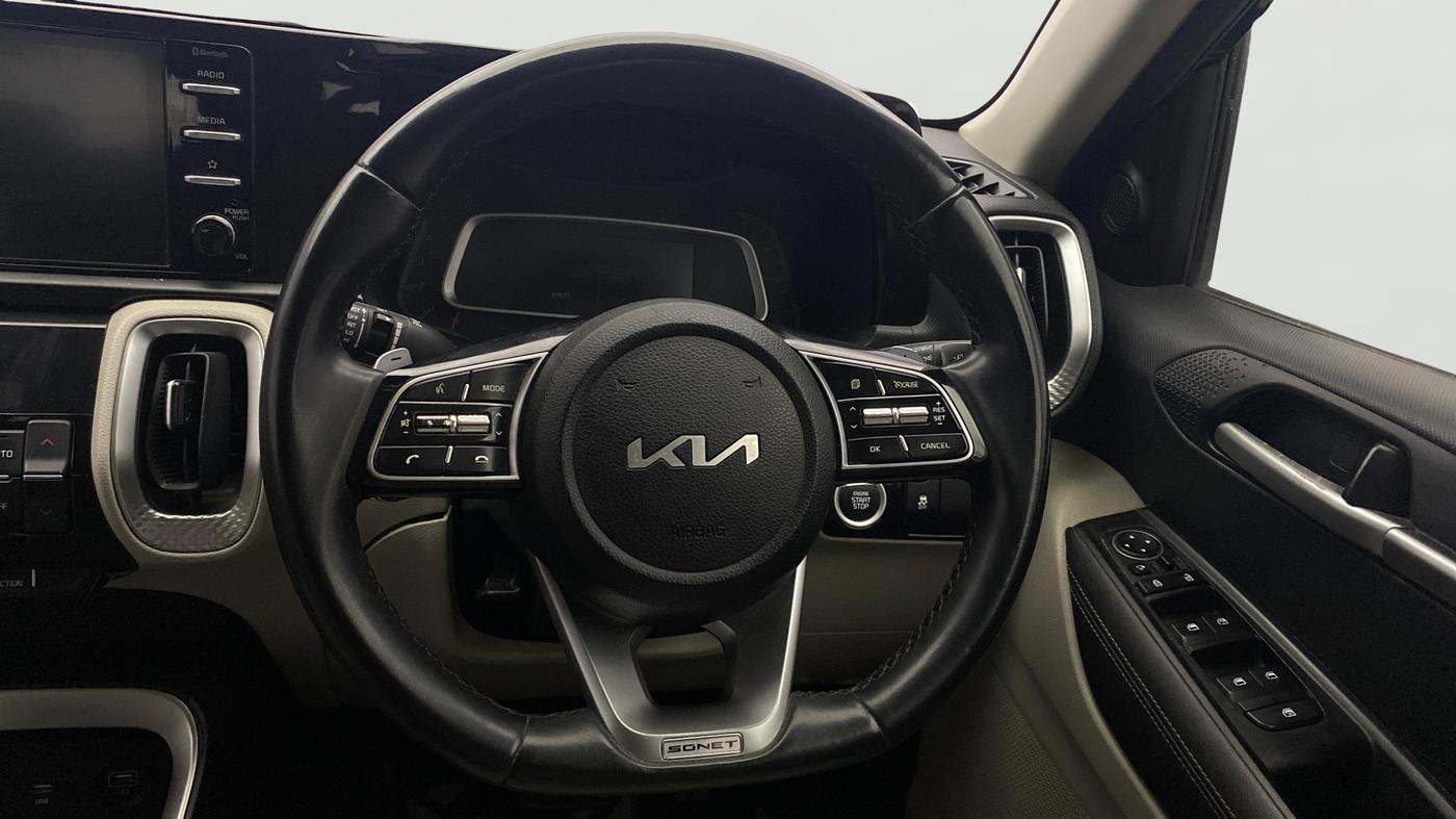 2021 KIA SONET HTX 1.5 AT, Diesel, Automatic, 1,38,639 km, Steering Wheel Close Up