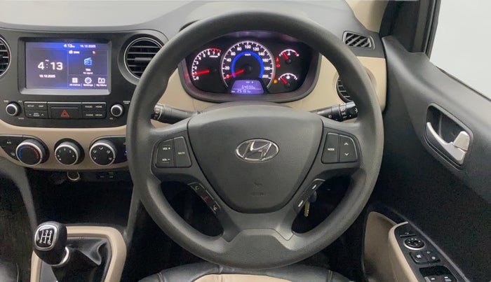 2017 Hyundai Grand i10 SPORTZ (O) 1.2 KAPPA VTVT, Petrol, Manual, 25,181 km, Steering Wheel Close Up