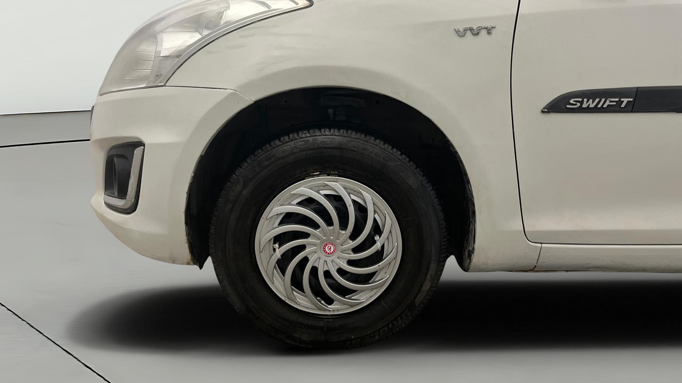 2015 Maruti Swift VXI, Petrol, Manual, 33,517 km, Left Front Wheel