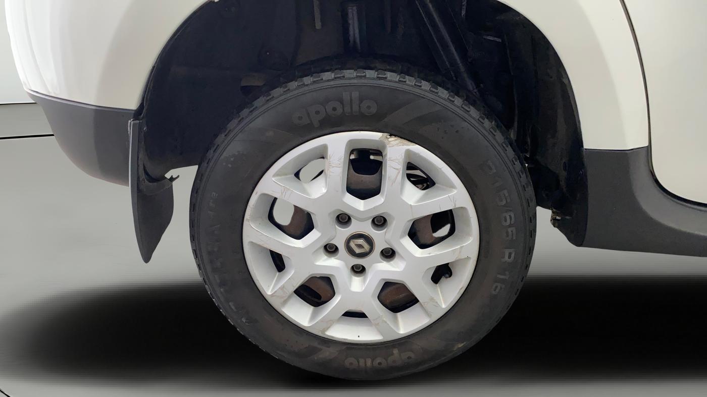 2016 Renault Duster 110 PS RXL 4X2 AMT, Diesel, Automatic, 63,493 km, Right Rear Wheel