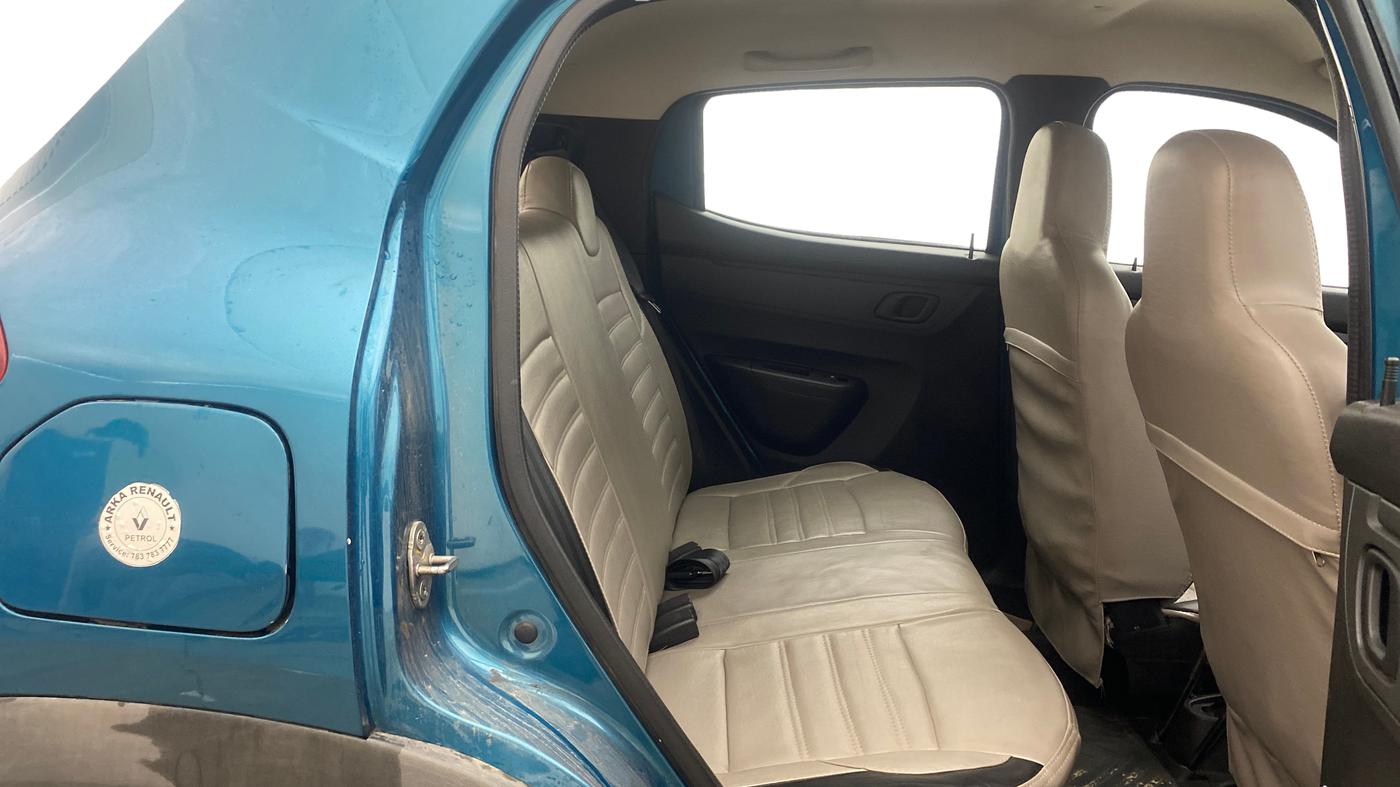2022 Renault Kwid RXT 1.0, Petrol, Manual, 35,249 km, Right Side Rear Door Cabin