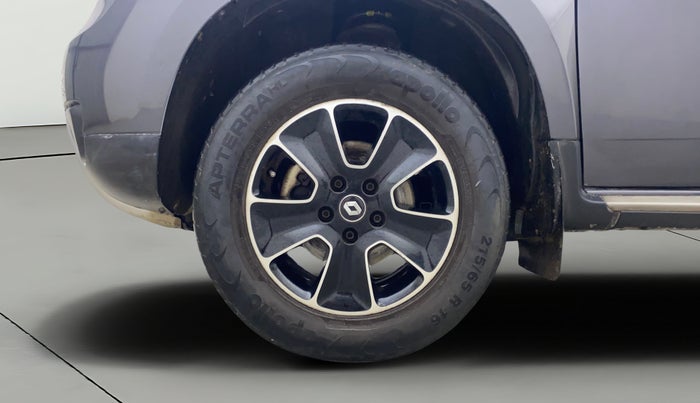 2017 Renault Duster 110 PS RXZ 4X2 AMT DIESEL, Diesel, Automatic, 27,538 km, Left Front Wheel