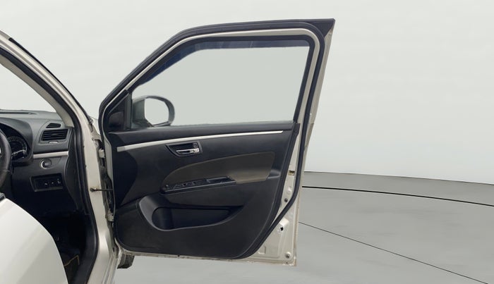 2017 Maruti Swift ZXI, Petrol, Manual, 57,423 km, RHS Front Door