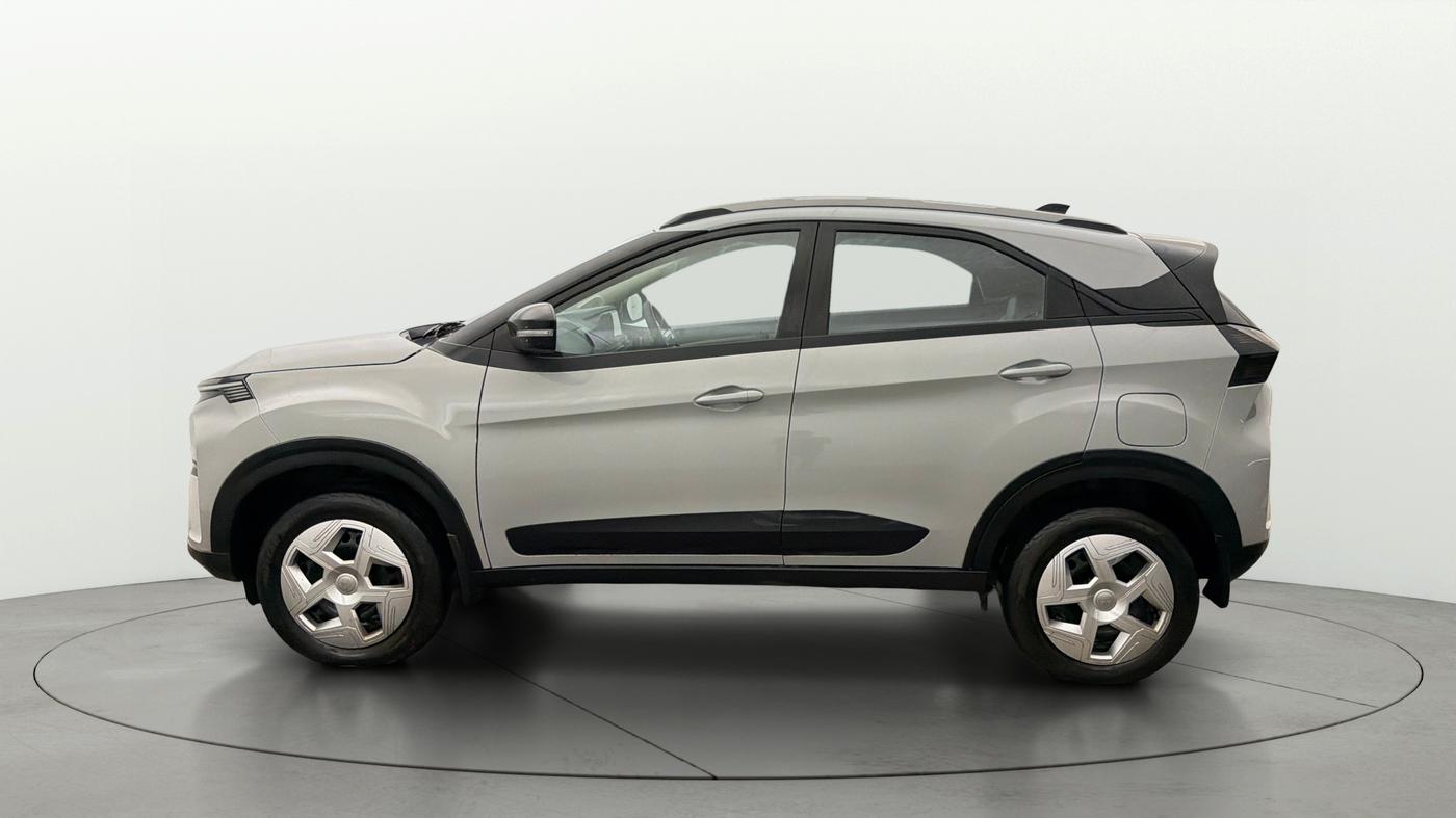 2026 Tata NEXON Pure Plus 1.2 iCNG 6MT, CNG, Manual, 5,389 km, Left Side