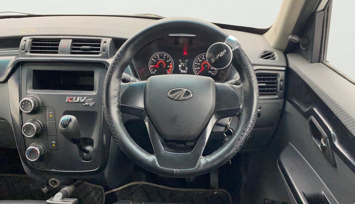 2018 Mahindra KUV 100 NXT K2 P 6 STR, Petrol, Manual, 39,378 km, Steering Wheel Close Up