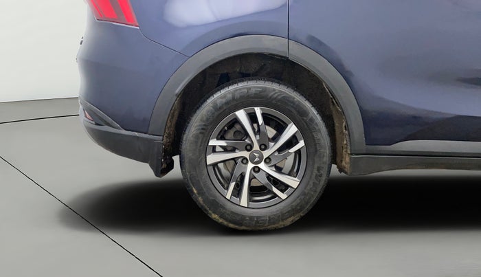 2022 Mahindra XUV700 AX 5 P MT 7 STR, Petrol, Manual, 32,954 km, Right Rear Wheel