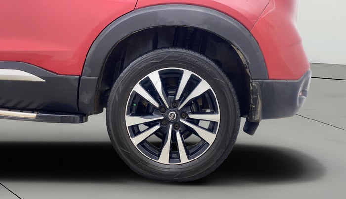 2019 Nissan Kicks XV PREMIUM O DUAL TONE DIESEL, Diesel, Manual, 1,16,212 km, Left Rear Wheel