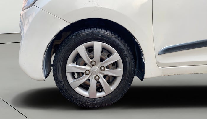 2013 Hyundai Eon MAGNA +, Petrol, Manual, 40,001 km, Left Front Wheel