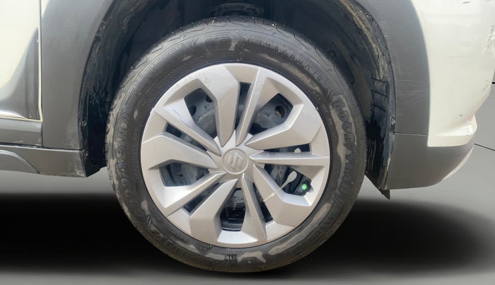 2024 Maruti FRONX DELTA 1.2 AGS, Petrol, Automatic, 7,554 km, Right Front Wheel