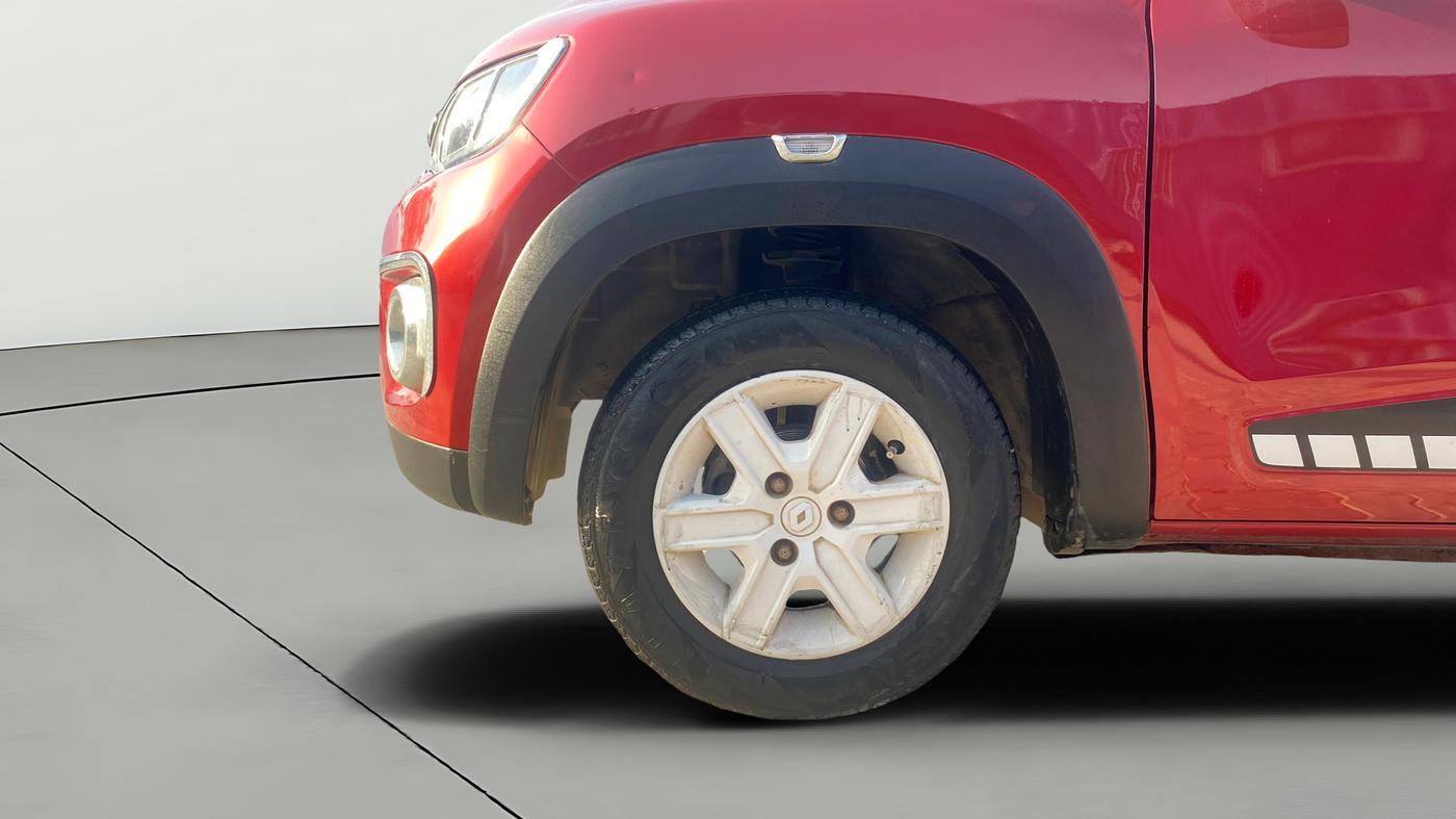 2017 Renault Kwid 1.0 RXT 02 Anniversary Edition, Petrol, Manual, 64,434 km, Left Front Wheel