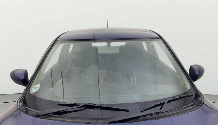 2019 Maruti Swift VXI, Petrol, Manual, 1,06,076 km, Front Windshield