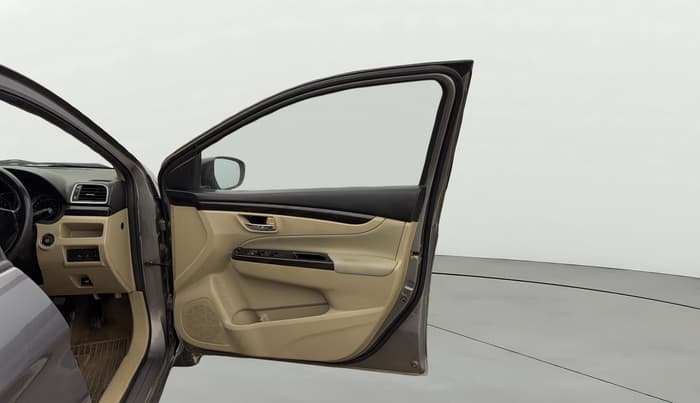 2018 Maruti Ciaz ZETA 1.4  MT PETROL, Petrol, Manual, 79,792 km, RHS Front Door