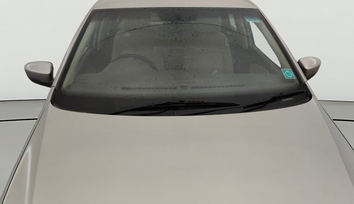 2013 Volkswagen Vento HIGHLINE PETROL AT, Petrol, Automatic, 81,198 km, Front Windshield