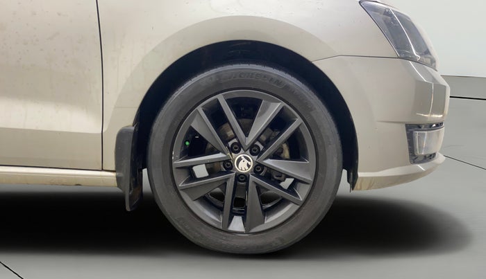 2017 Skoda Rapid STYLE 1.5 TDI AT, Diesel, Automatic, 83,221 km, Right Front Wheel