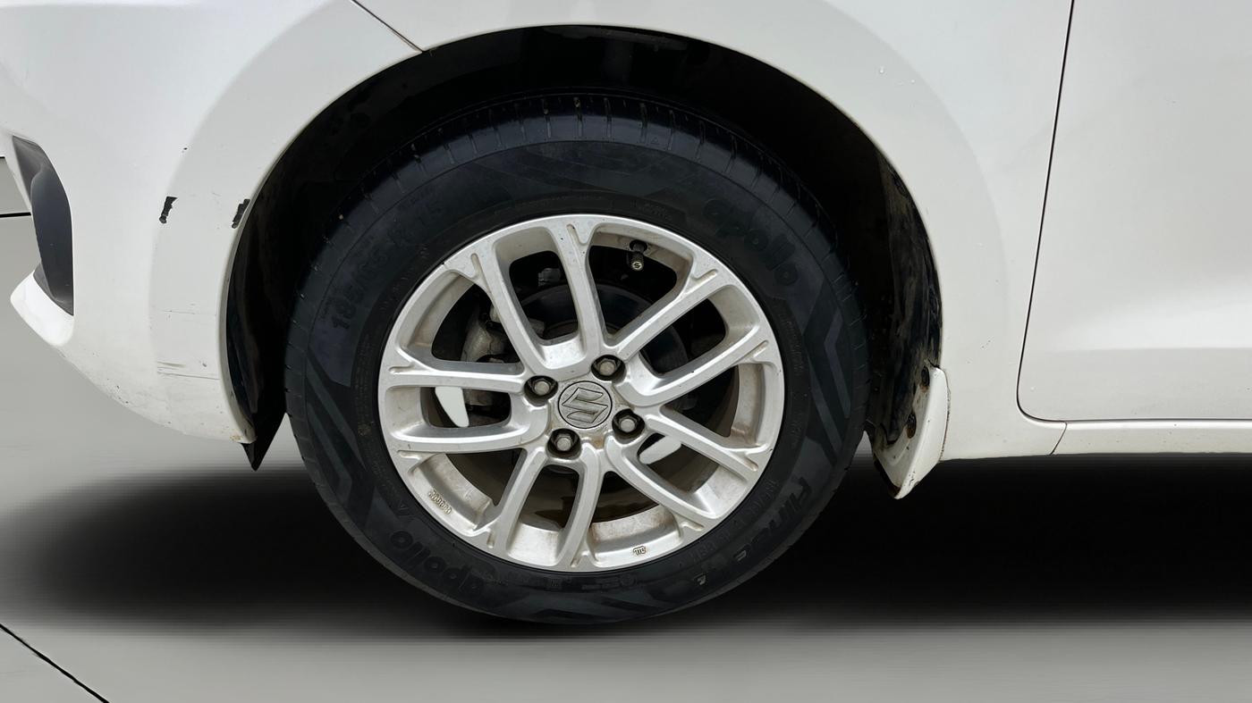 2020 Maruti Swift ZXI AMT, Petrol, Automatic, 22,328 km, Left Front Wheel