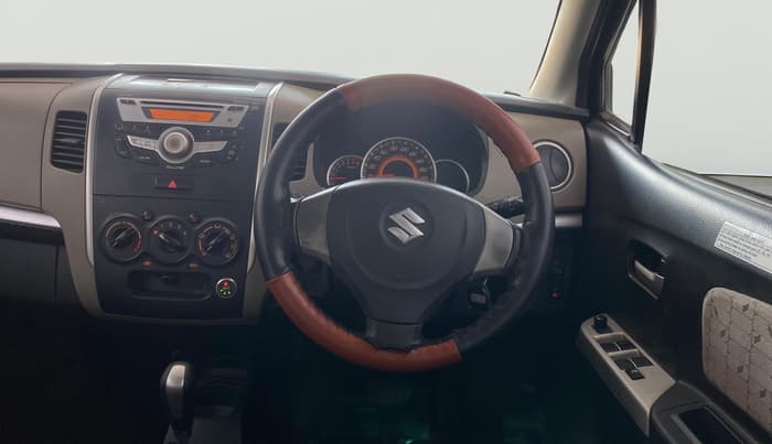2016 Maruti Wagon R 1.0 VXI AMT, CNG, Automatic, 79,392 km, Steering Wheel Close Up