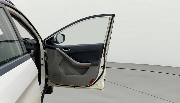 2018 Tata NEXON XZ PLUS DIESEL, Diesel, Manual, 87,759 km, RHS Front Door