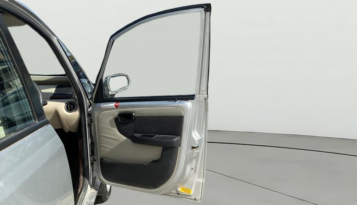 2017 Tata Nano TWIST XTA, Petrol, Automatic, 25,124 km, RHS Front Door