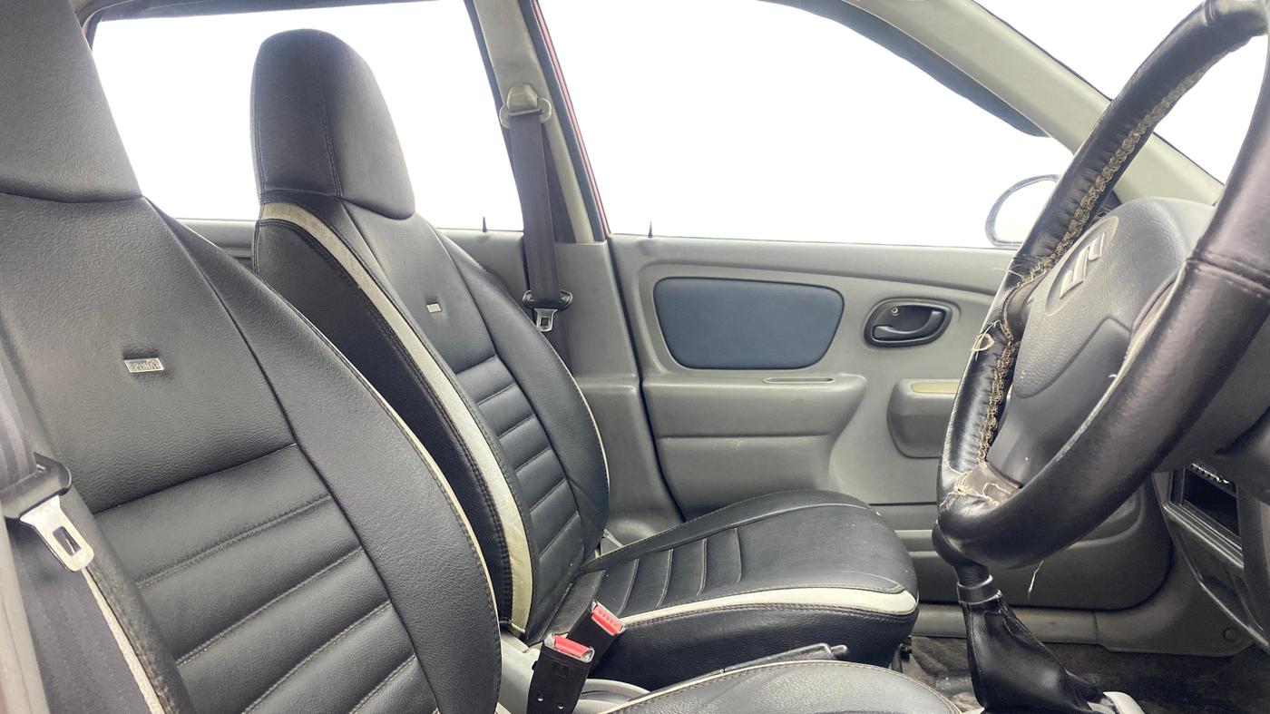 2013 Maruti Alto K10 VXI, Petrol, Manual, 77,272 km, Right Side Front Door Cabin
