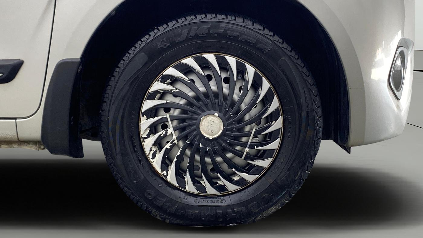2024 Maruti New Wagon-R LXI 1.0, Petrol, Manual, 10,104 km, Right Front Wheel