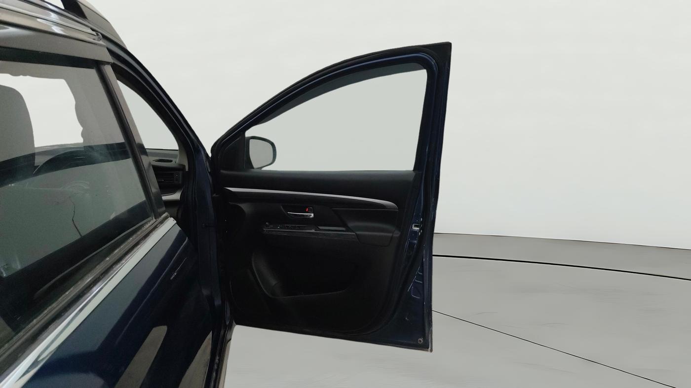 2019 Maruti XL6 ALPHA AT, Petrol, Automatic, 1,36,526 km, RHS Front Door