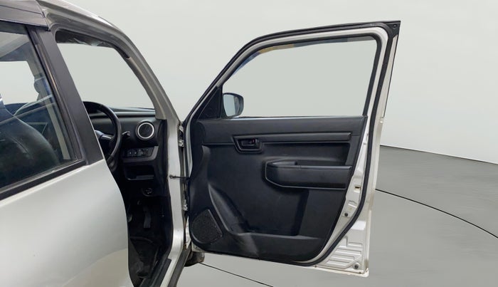 2022 Maruti S PRESSO VXI PLUS (O) AMT, Petrol, Automatic, 32,569 km, RHS Front Door