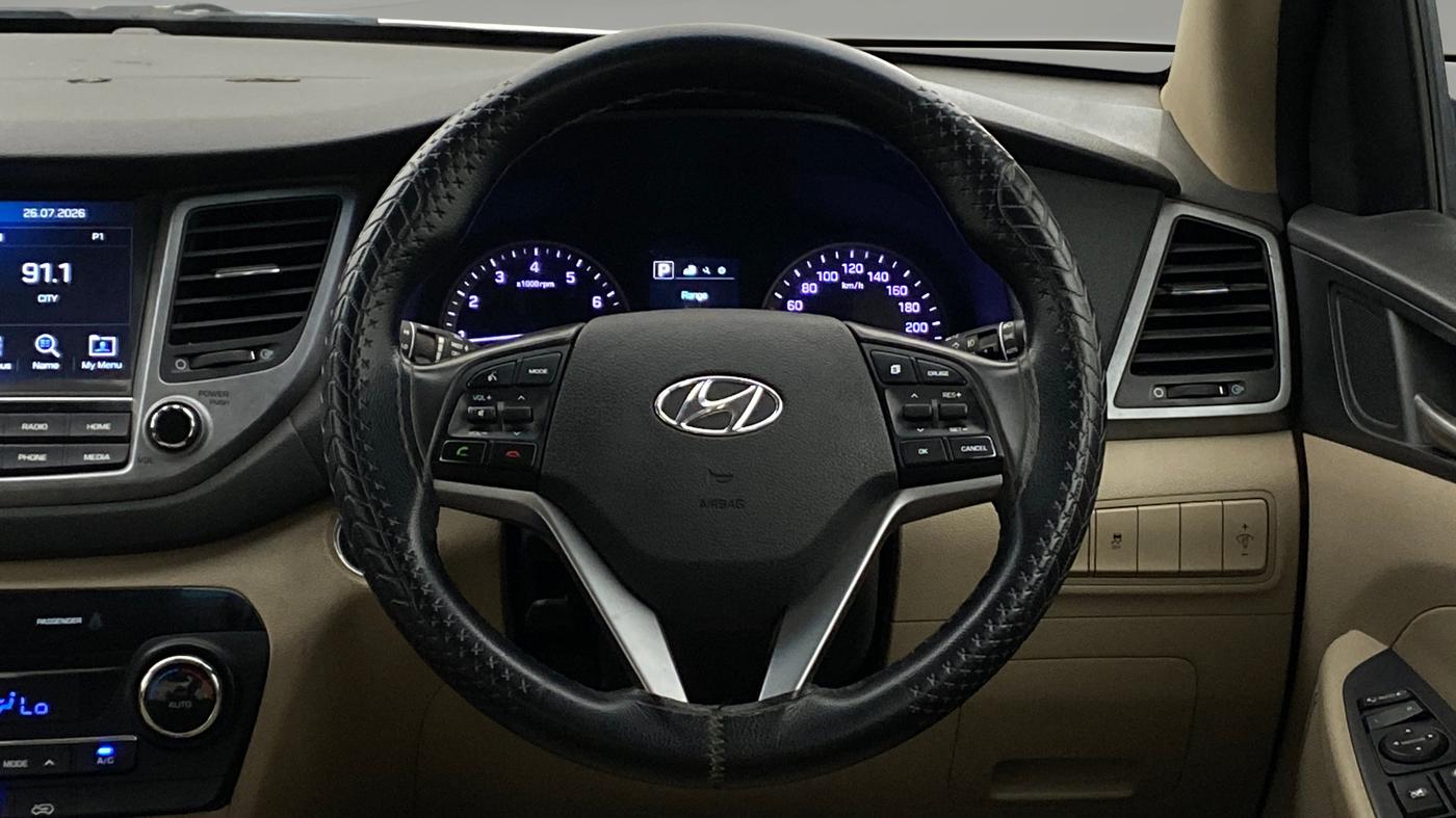 2019 Hyundai Tucson GLS 2WD AT PETROL, Petrol, Automatic, 1,35,403 km, Steering Wheel Close Up