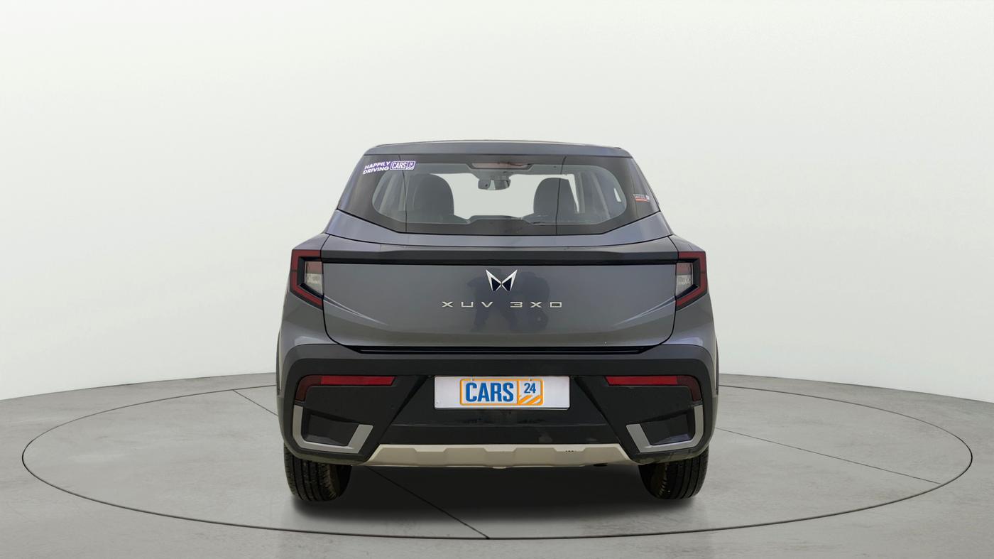 2024 Mahindra XUV 3XO MX1 1.2 L TCMPFi, Petrol, Manual, 6,906 km, Back/Rear