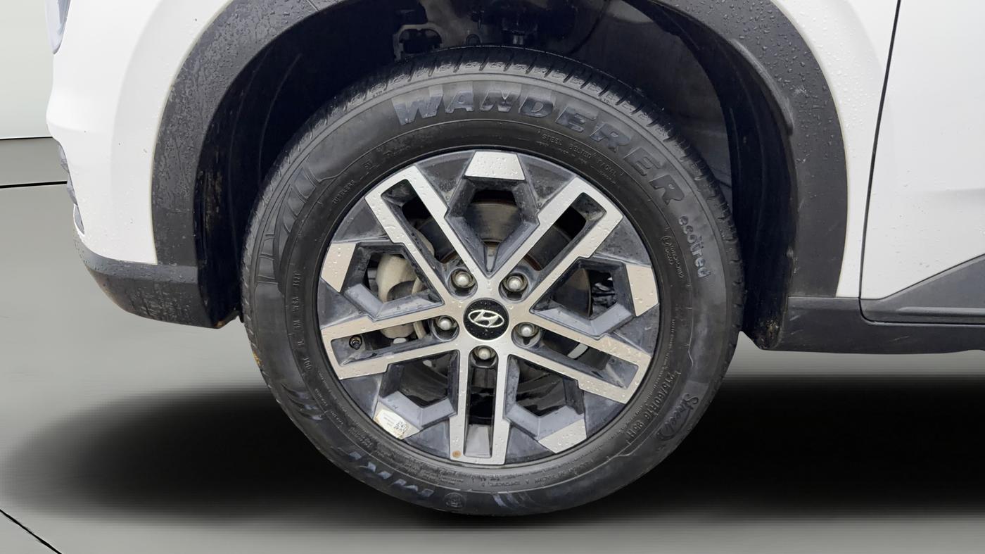 2023 Hyundai VENUE SX (O) 1.0 TURBO DCT, Petrol, Automatic, 11,677 km, Left Front Wheel